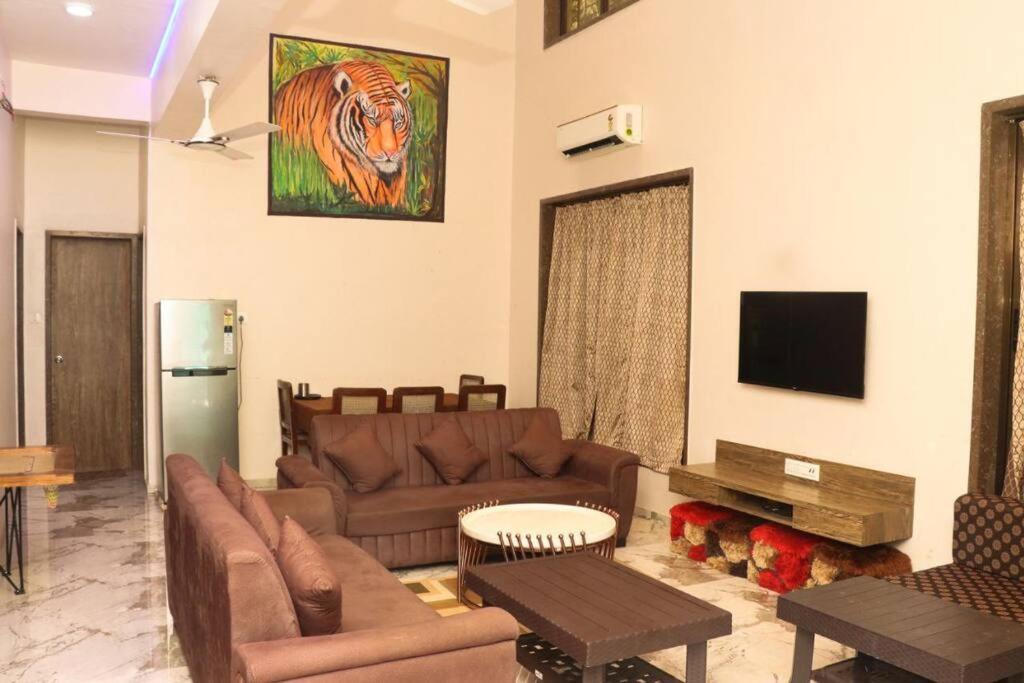 Gk Beach House 5Bhk Pvt Pool Βίλα Βομβάη Εξωτερικό φωτογραφία